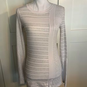 Lululemon workout top